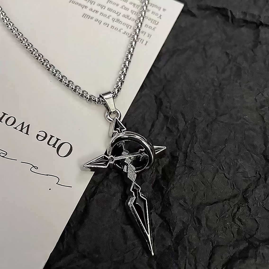 国潮复古环绕十字架钛钢项链男个性百搭轻奢锁骨链女ins小众设计,淘宝优惠券,粉丝福利购,淘宝优惠卷