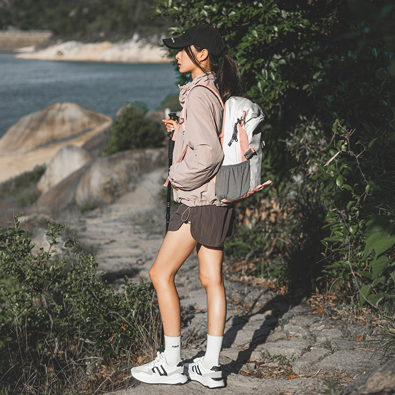 2025新款春天户外双肩包包女大容量电脑背包休闲旅行包大学生书包 - 图0