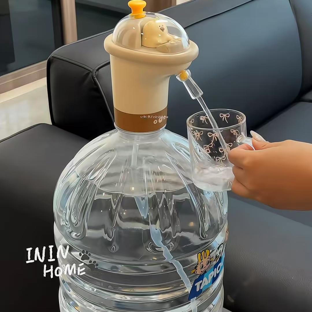 新家的100个快递 桶装水抽水器小型家用饮水机创意卡通电动取水器 - 图3
