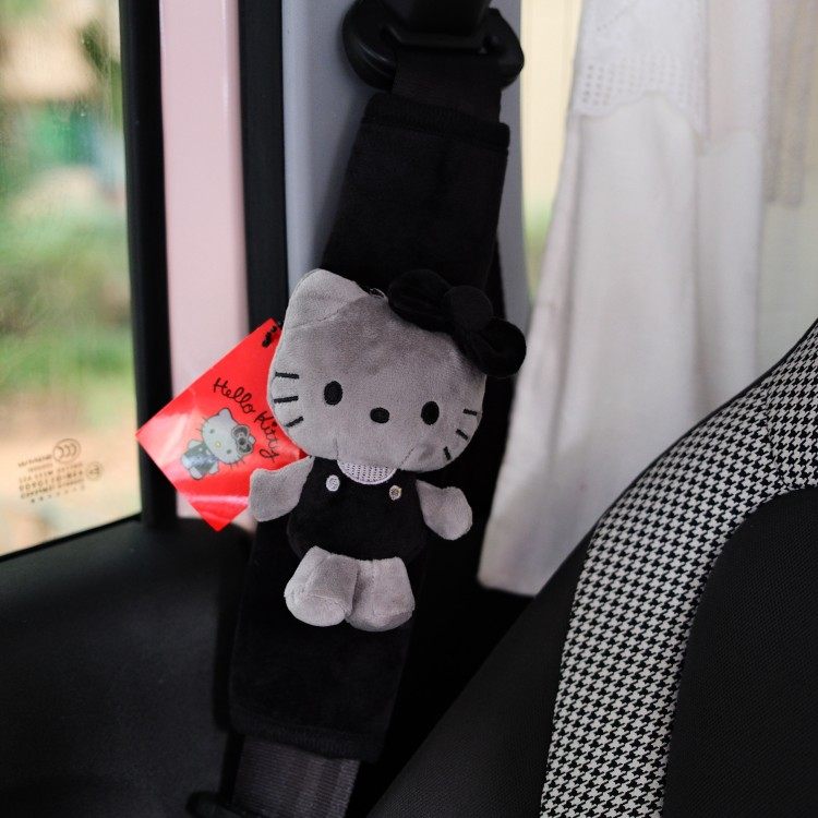kitty50周年限定全黑凯蒂猫汽车安全带护肩套车内装饰保险带,淘宝优惠券,粉丝福利购,淘宝优惠卷