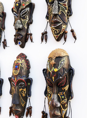 非洲风情挂饰南非肯尼亚创意面具挂件手工彩绘树脂工艺品装饰摆件