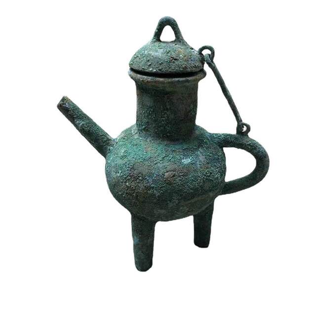 Antiques Han Dynasty old objects retro green rust copper pot ornaments ornamental utensils collection countryside collection