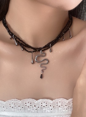 暗黑系多层黑色串珠项链蛇形女颈链choker项圈轻奢小众重工锁骨链