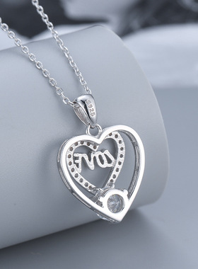 直播新款韩版S925银LOVE吊坠女轻奢简约爱心吊坠项链节日礼物饰品
