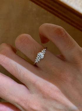 S925纯银柏林情书锆石戒指女经典闪钻轻奢清冷感温柔通勤气质指环