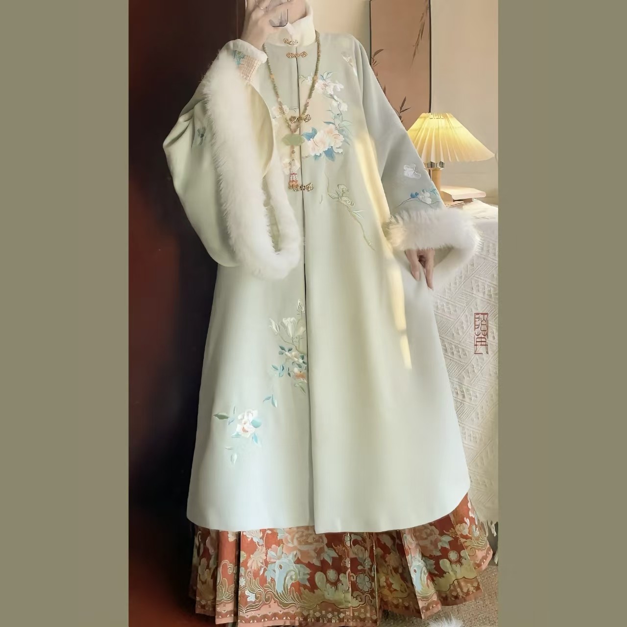 原创汉服女【钟灵记-镜花水月】明制加绒对襟长袄马面裙冬季套装,淘宝优惠券,粉丝福利购,淘宝优惠卷