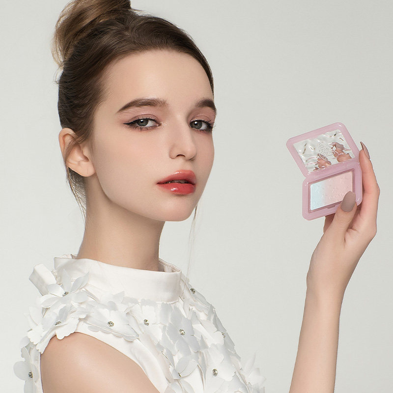 【新年礼物】渐变腮红高光腮蓝腮紫奶杏粉膨胀色细腻好上色日常,淘宝优惠券,粉丝福利购,淘宝优惠卷