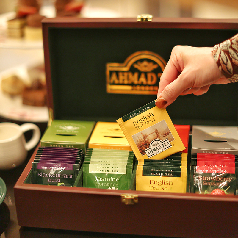 英国AHMAD TEA亚曼原装进口茶叶8风味原木礼盒高端伴手礼送领导