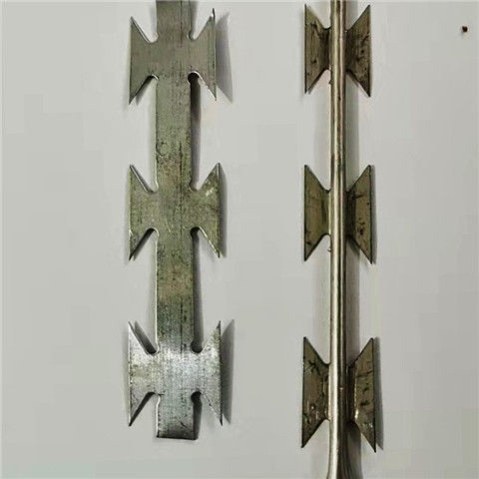 护栏加高镀锌不锈钢拉直刀片刺绳围墙自装防爬防盗直线带刺铁丝网,淘宝优惠券,粉丝福利购,淘宝优惠卷