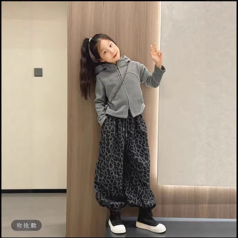 法国女童豹纹加绒裤子秋冬女大童时髦一体绒卫裤儿童加厚束脚裤潮,淘宝优惠券,粉丝福利购,淘宝优惠卷