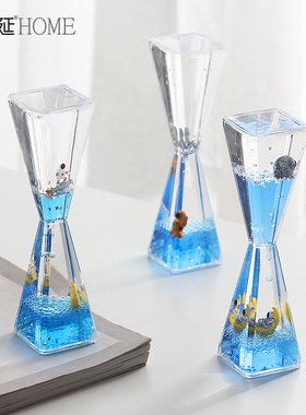 新品创意太空人宇航员q摆件液体流油时间沙漏计时器装饰品解压儿