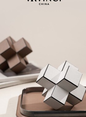 新品新品现代轻奢皮质十字镇纸手C工艺术品摆件样板房书房桌面软