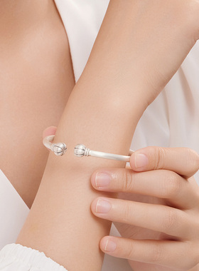 六桂福珠宝S999足银手镯