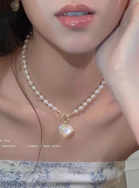 珍珠项链女轻奢爱心2025年新款潮小众设计感锁骨链高级感气质颈链