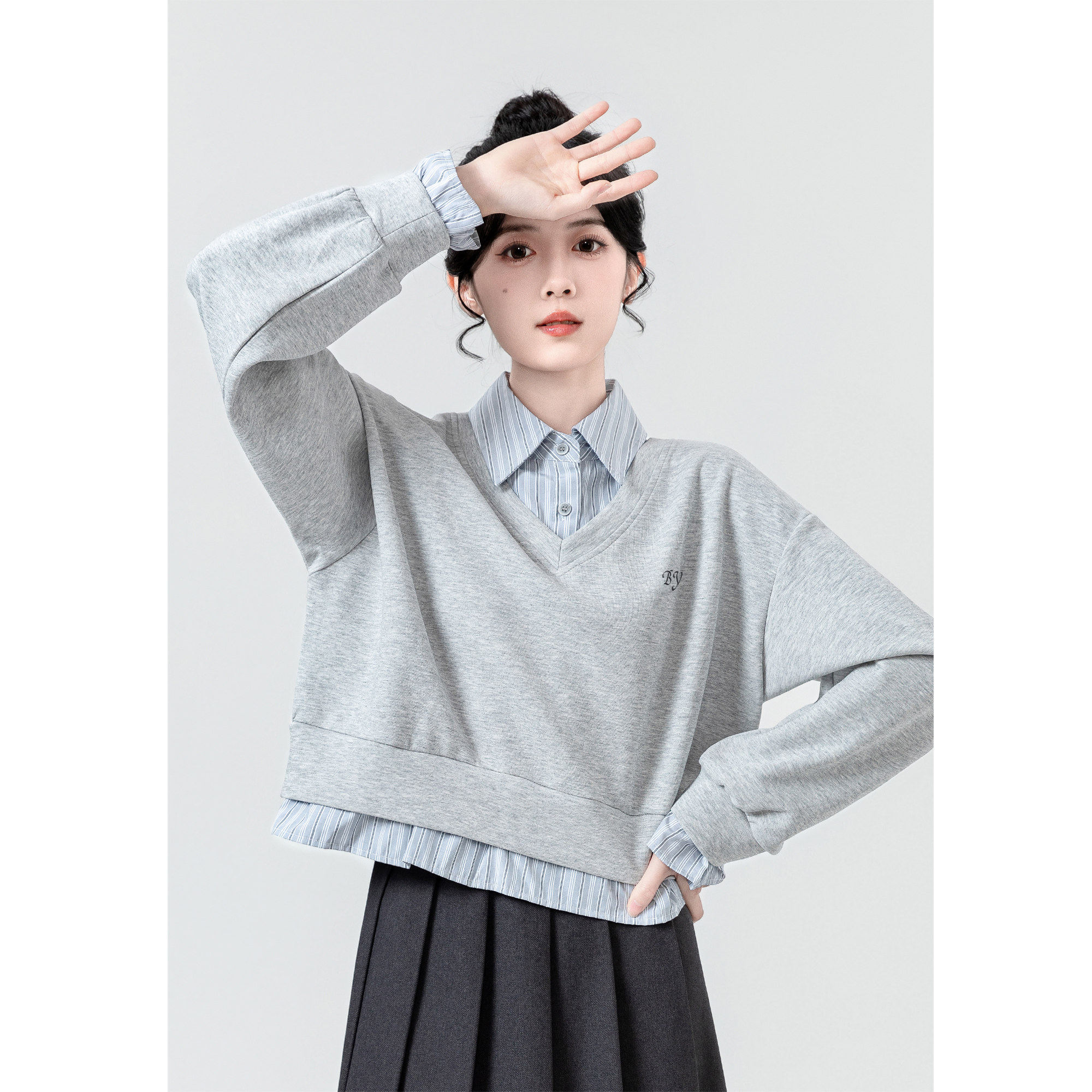 灰色假两件卫衣女春秋2025新款设计感拼接衬衫POLO领套头短款上衣,淘宝优惠券,粉丝福利购,淘宝优惠卷