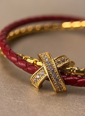 冷淡风红色交叉字母皮绳手链女款