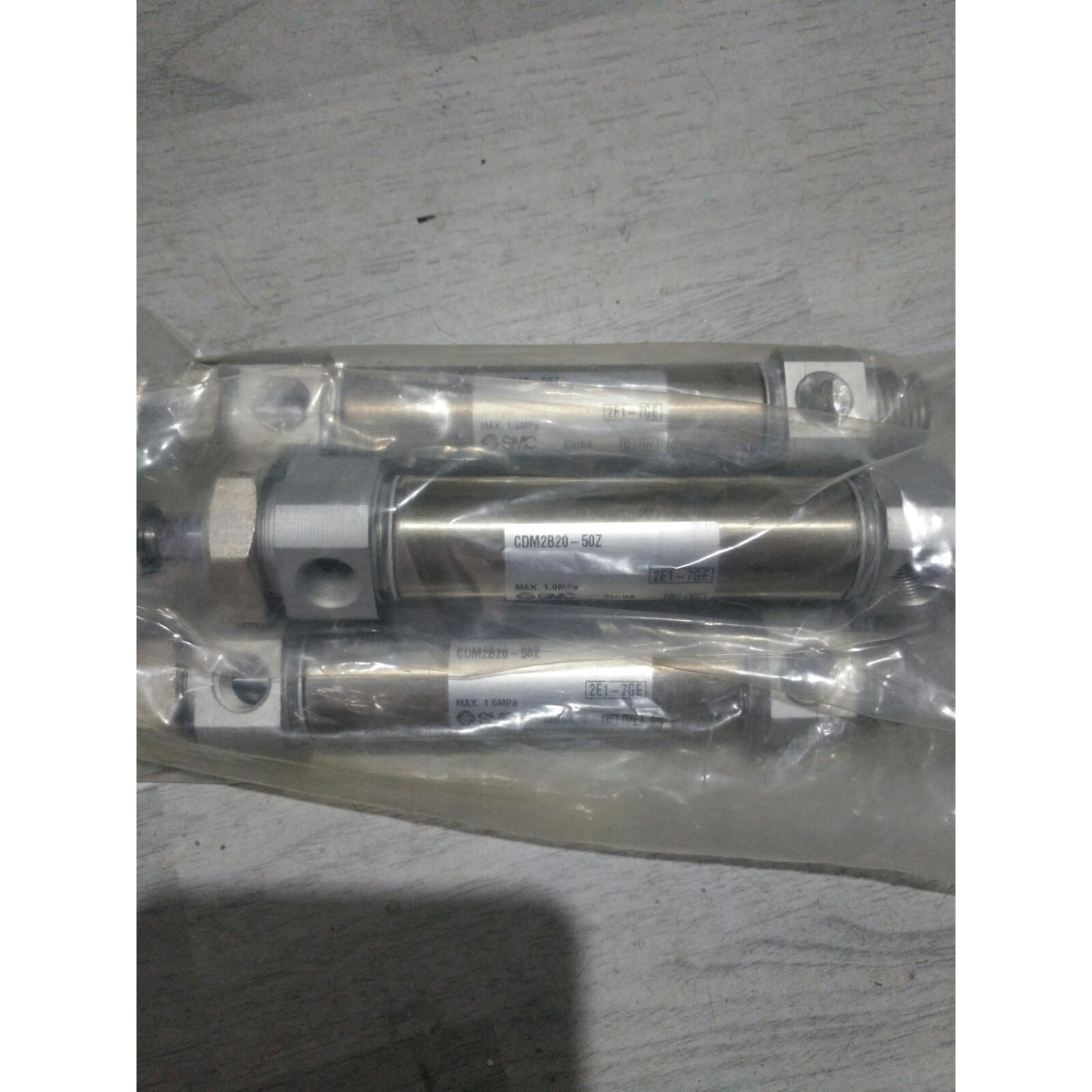 日本原装气缸CM2B25-400A CM2B25-450A CM2B25-500A 现货 - 图2