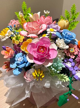 积木花束抱抱桶装饰摆件永生玫瑰花拼装玩具情人节七夕礼物送女友