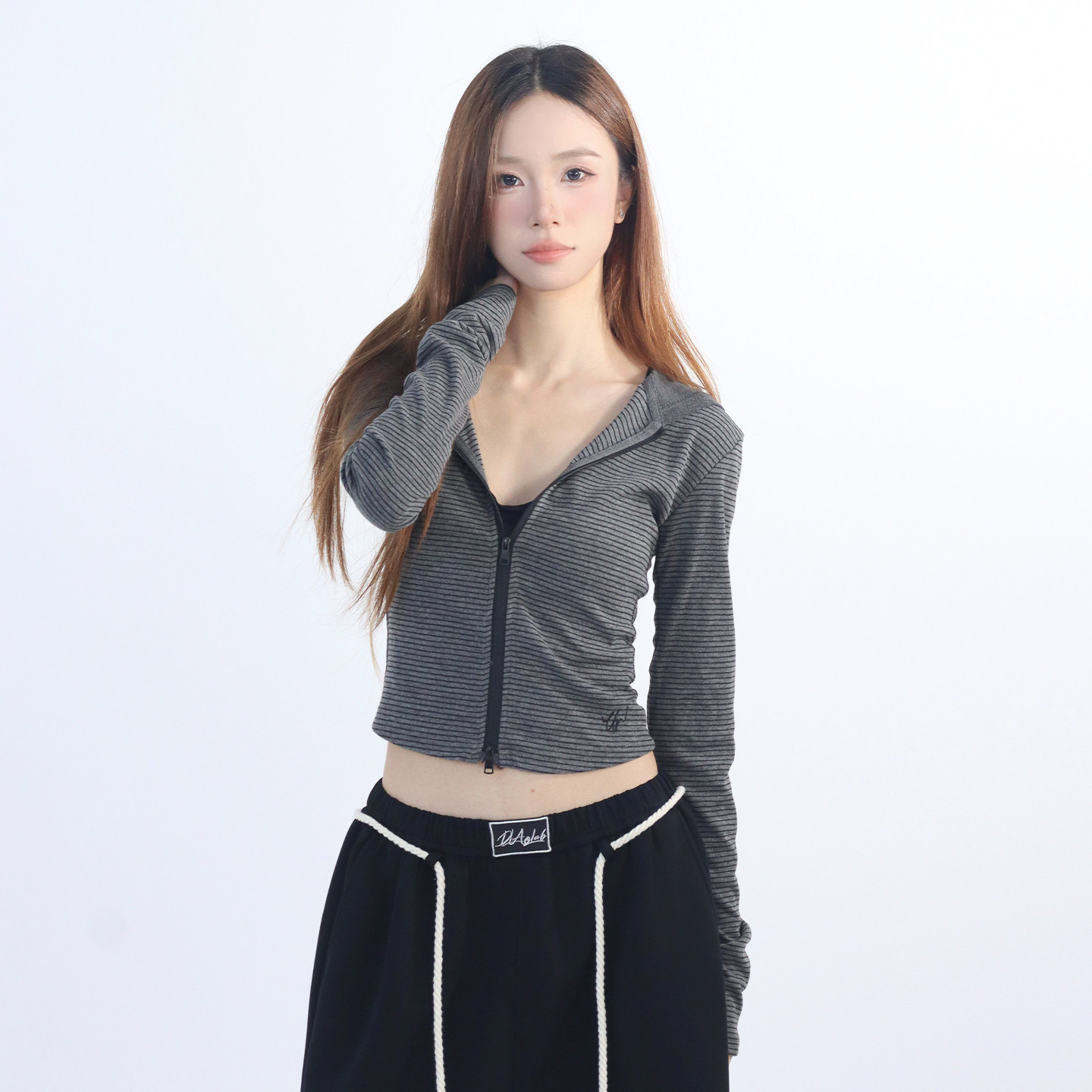 大佬街舞潮牌灰条纹连帽开衫女辣妹复古修身早秋长袖短外套25143,淘宝优惠券,粉丝福利购,淘宝优惠卷