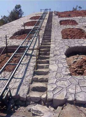 小型斜坡砂浆上料机建筑工地爬山虎提升机高速公路斜护坡运料机