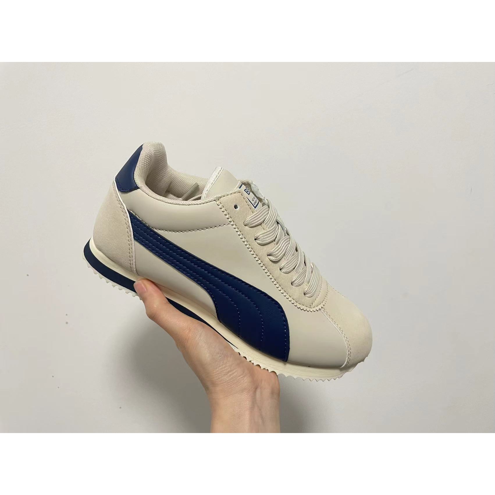 2025夏秋季新款阿甘鞋男女鞋潮皮面平底情侣款低帮轻便跑步运动鞋 - 图2