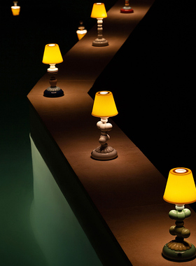 【自营】Lladro/雅致进口高档装饰台灯玄关桌面卧室床头灯读书灯