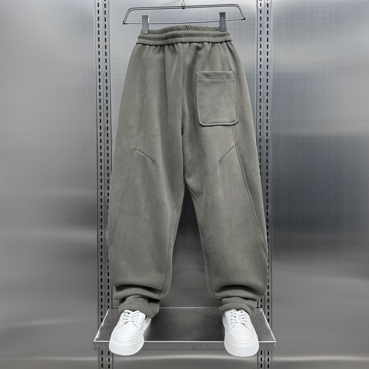 冬季加绒加厚男士潮牌运动休闲卫裤宽松纯色百搭弯刀裤痞帅哈伦裤,淘宝优惠券,粉丝福利购,淘宝优惠卷