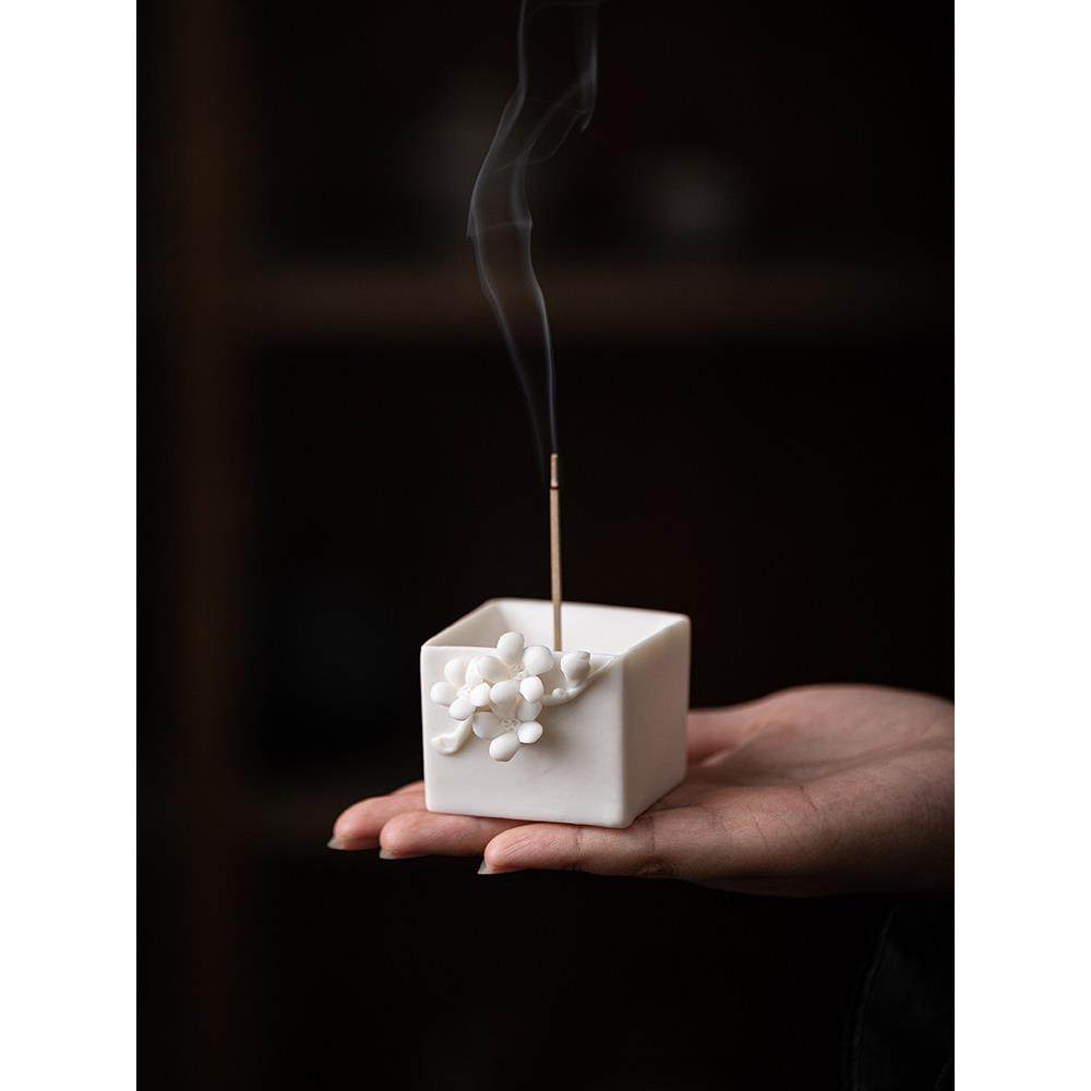 日式手工捏花梅花线香炉家用室内茶桌白瓷香台香座立式香插小摆件,淘宝优惠券,粉丝福利购,淘宝优惠卷