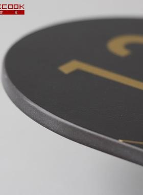 简约轻奢大理石纹岩板挂钟：可可托海2.0摇摆静音装饰钟表新品