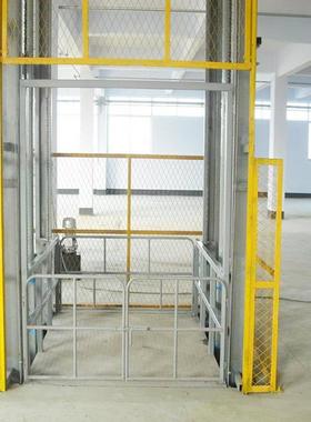 升降货梯销售冠舜导轨式移动升降平台固定电动液压升降货梯