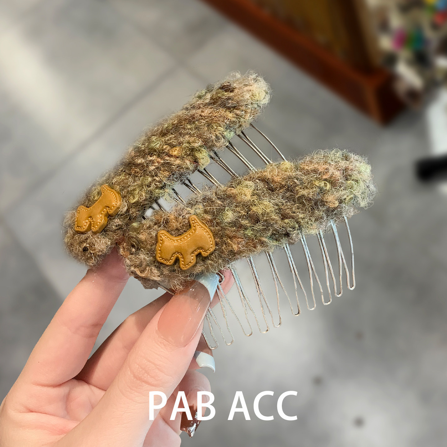 韩国氛围精致晕染彩色毛绒小马防滑齿发梳懒人倒梳盘发饰新款头饰,淘宝优惠券,粉丝福利购,淘宝优惠卷