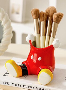 速发风可爱简收能生笔筒化妆刷约纳桶桌面多功学摆件