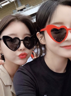 速发韩版复古白墨爱心框滩沙镜桃心太镜沙雕生日拍照