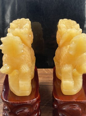 速发雕玉石纯手工黄刻麒麟摆件一对家礼客厅玄关台装饰工艺居品