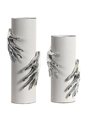 现代简约轻奢高档拥抱花瓶手势手掌皮革花瓶摆件样板间方客厅桌面