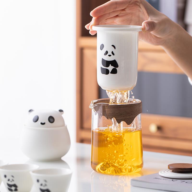 Travel tea set, portable panda quick cup, outdoor carry-on bag, one-person teapot, travel kung fu tea cup