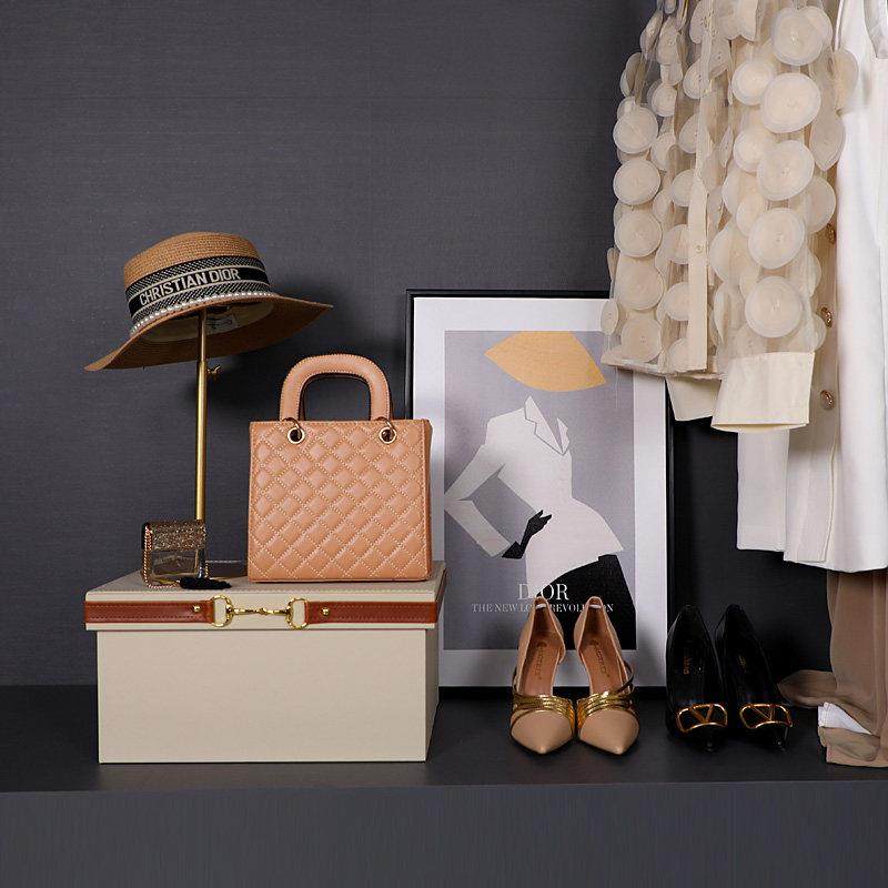 斯宇家居欧式样板房衣帽间装饰品摆件软装衣柜棕色服装高跟鞋箱包,淘宝优惠券,粉丝福利购,淘宝优惠卷