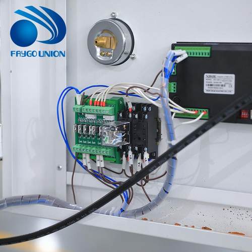 厂家直供半自动PET吹瓶机五加仑塑料矿泉水瓶玻璃水瓶小型吹瓶机 - 图2