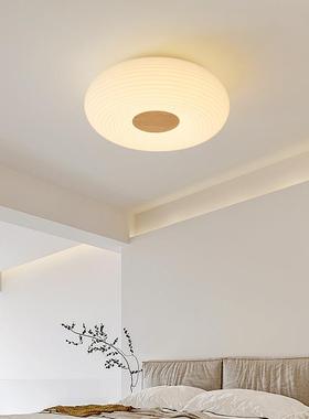 卧室灯现代简约led奶油风温馨浪漫北欧日式木艺房间灯原木吸顶灯