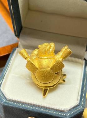 2024新款小精灵神奇宝贝摆件黄金色轻奢个性设计感高级感精致摆件