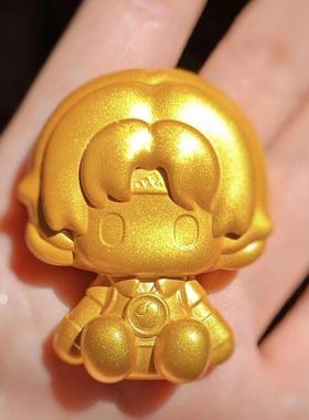 黄金色查理苏Q版公室桌面摆件新爆款卡通可爱做工精致工位装饰品