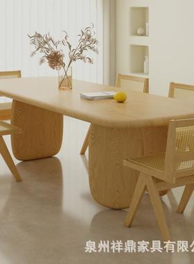北欧实木餐桌家用客厅长方形奶油风原木餐桌民宿多人位餐桌椅组合