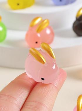 彩色立体夜光金耳朵发财兔子树脂配饰潮玩小挂件创意桌面车载摆件