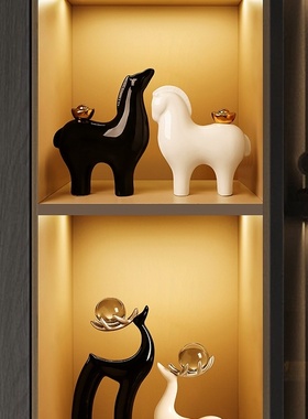新款时尚陶瓷轻奢玄关酒柜摆件客厅创意办公室装饰工艺品马上升值