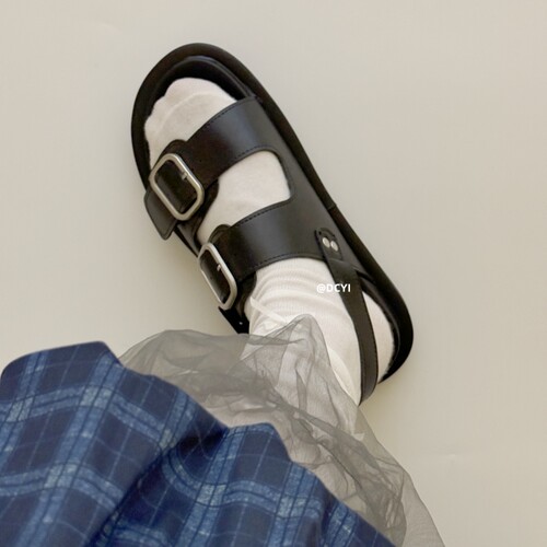 DCYI银色厚底勃肯凉鞋女夏季沙滩鞋一字拖外穿增高黑色罗马凉拖鞋 - 图1