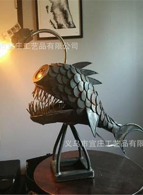 热销复古鱼灯钓鱼爱好者琵琶落地式金属摆件新品铁艺合金