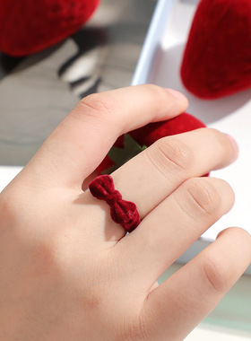 抖音热销创意草莓求婚迷你首饰盒植绒仿真收纳盒迷你戒指盒礼品盒