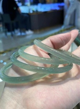现货速发半山半水冰种玛瑙油青手镯渐变透亮细美人条翡翠镯叮当镯