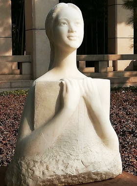看书女孩抽象艺术石雕公园展览馆人物玻璃钢铸铜校园定制景观雕塑