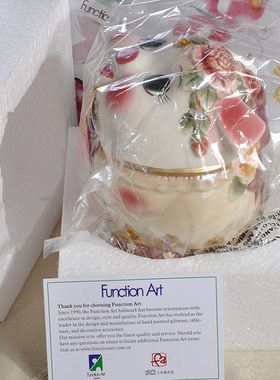 方亚生肖摆件陶瓷猪存钱罐可爱摆件欧式卡通猪摆设结婚创意招财桌